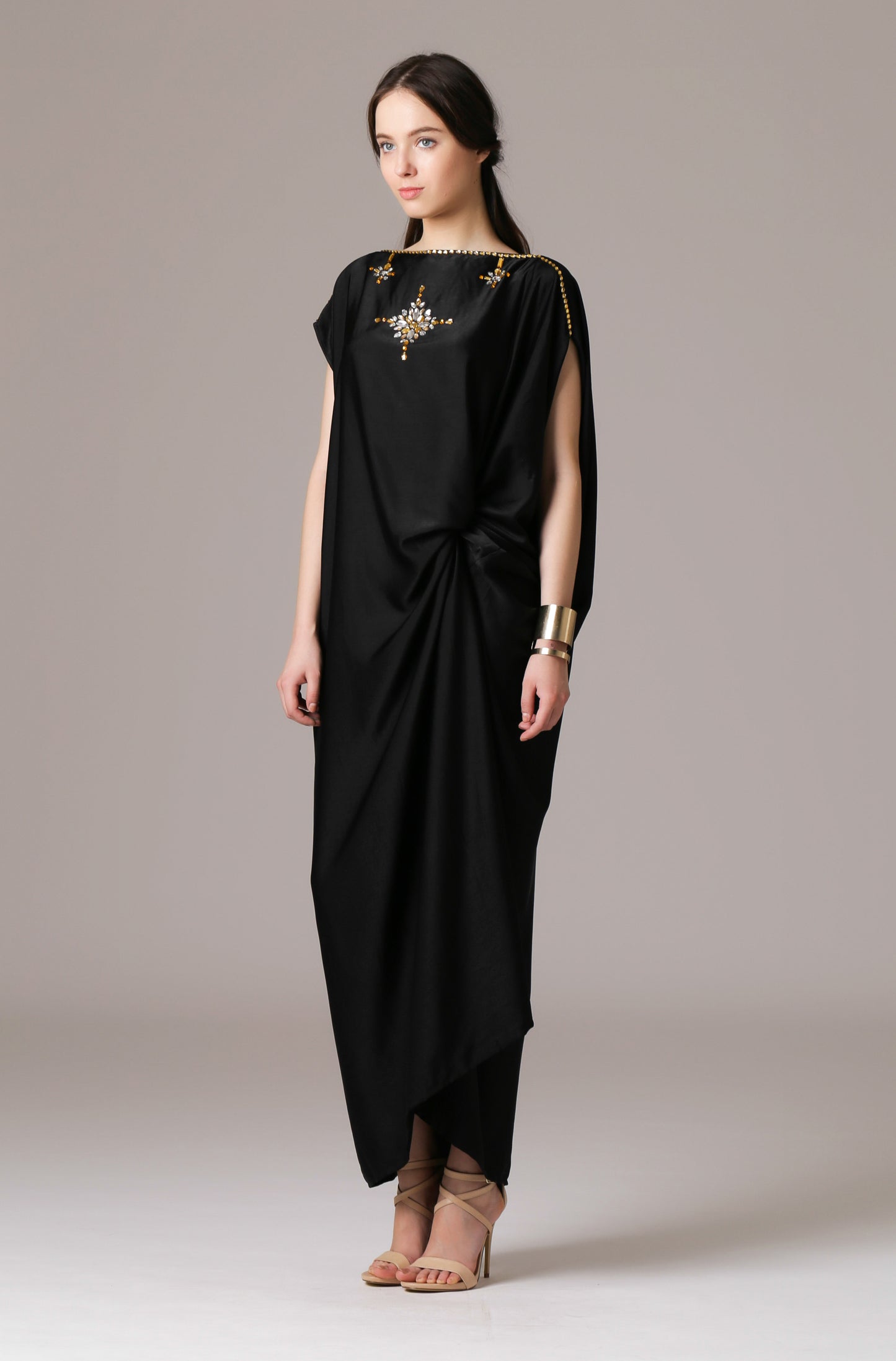 Modesty - Black Kaftan