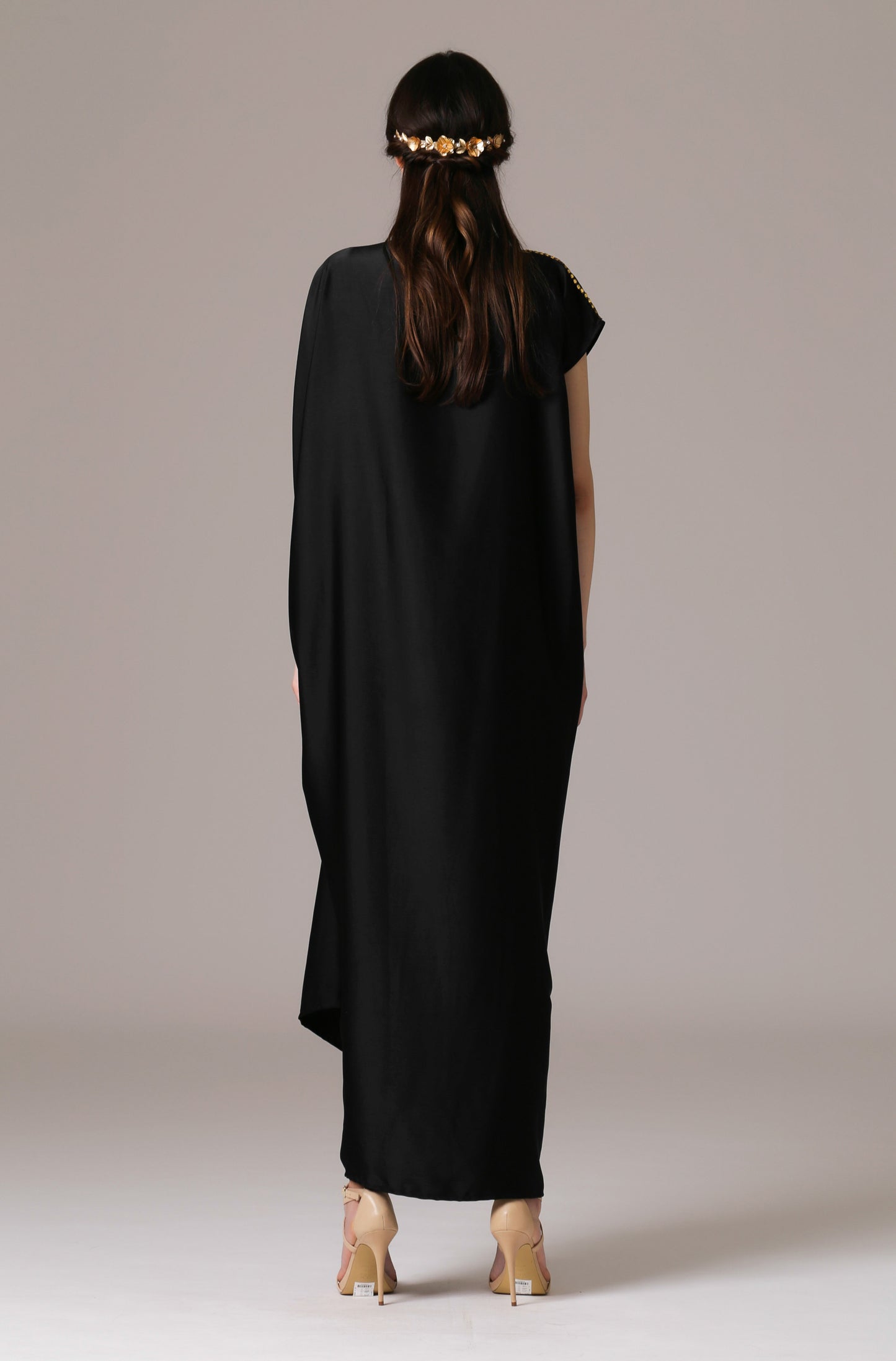 Modesty - Black Kaftan