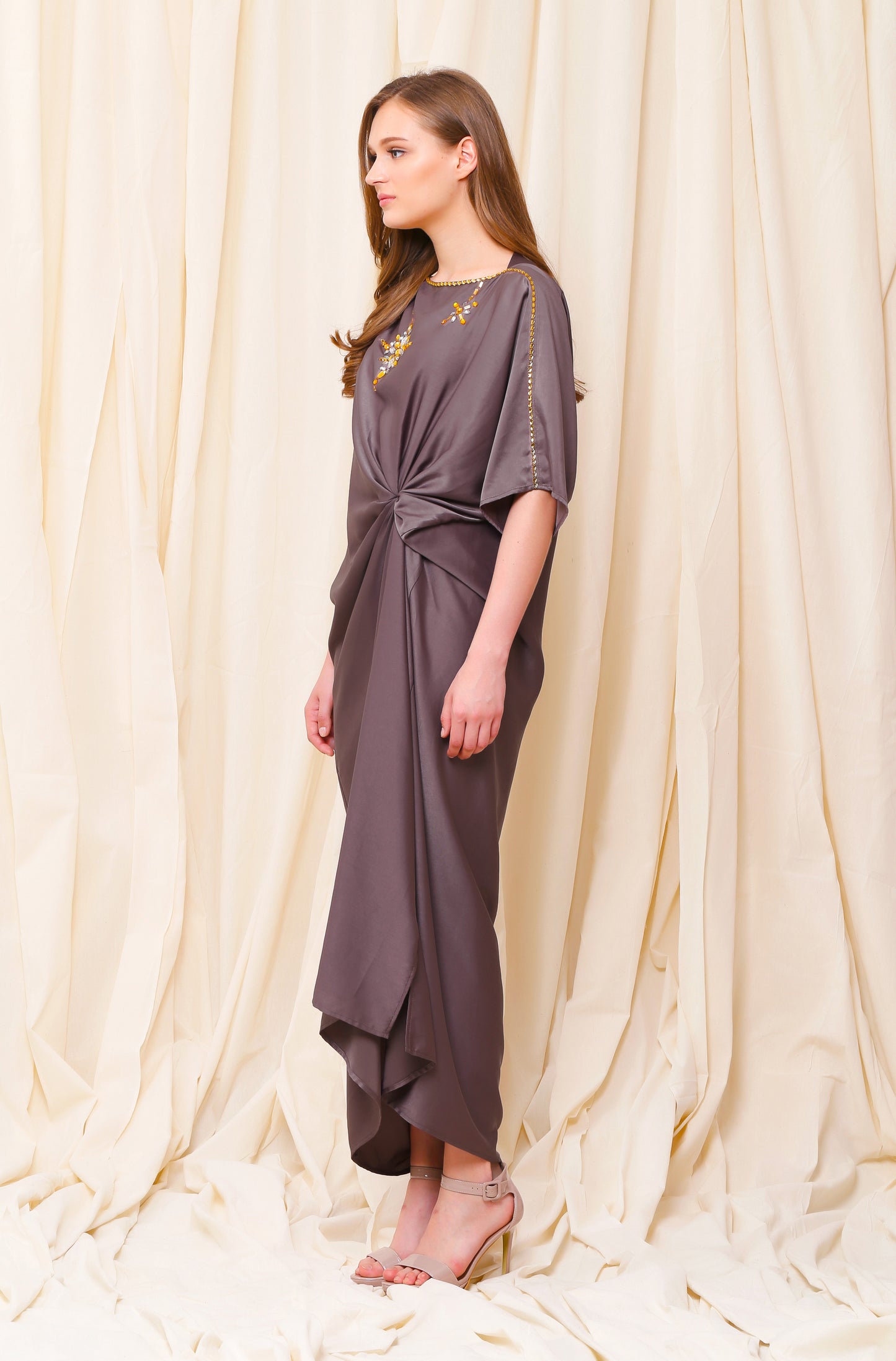 Modesty - Bronze Kaftan