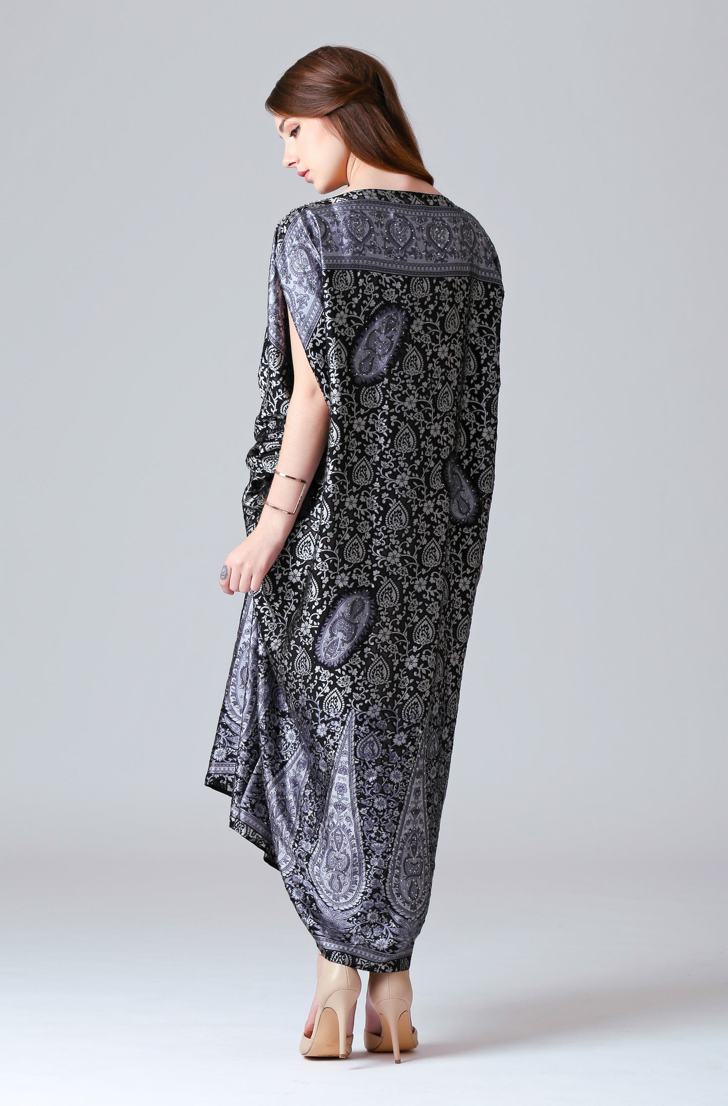 Modesty - Grey Paisley Kaftan