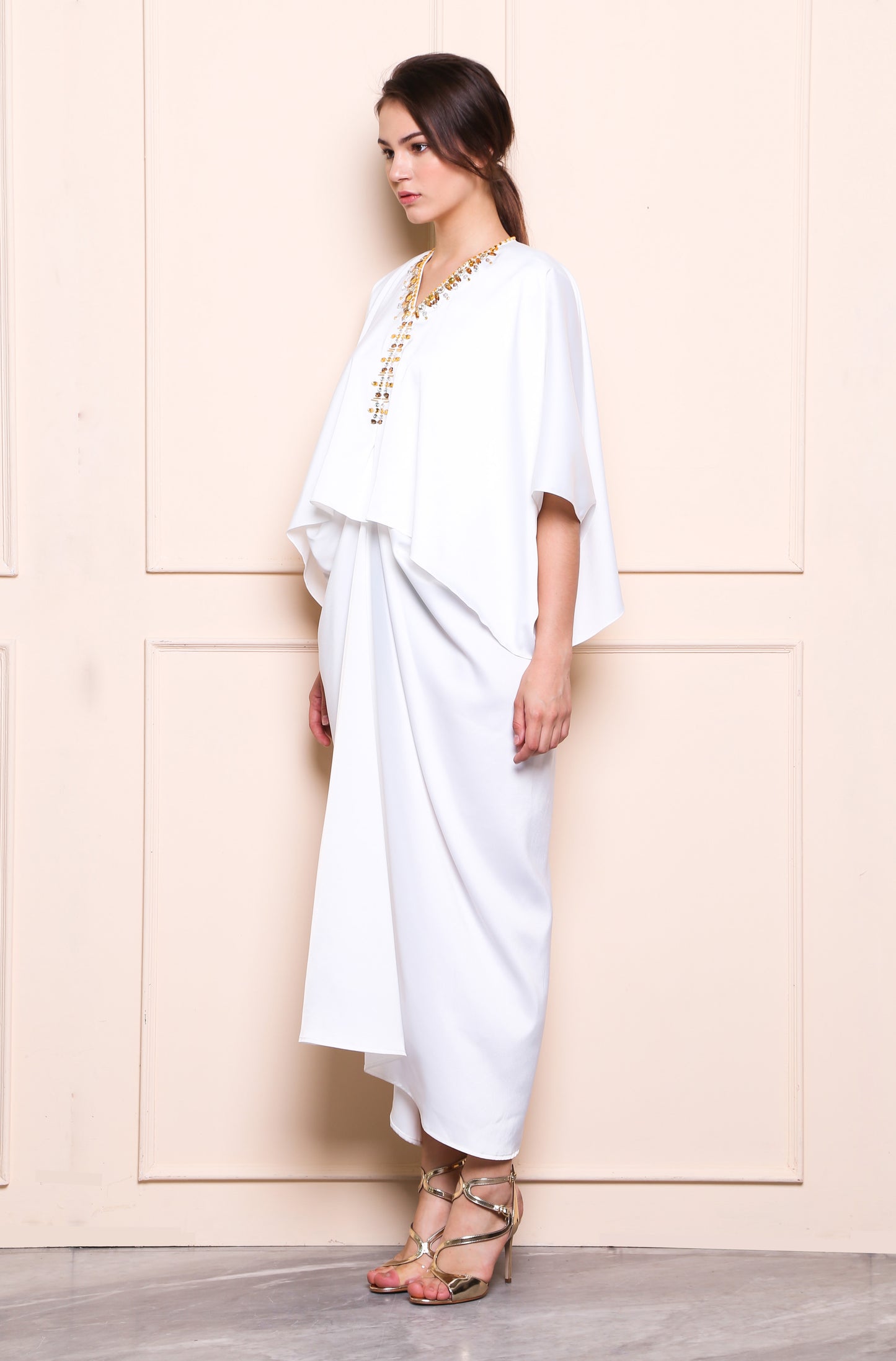 Calm - White Kaftan