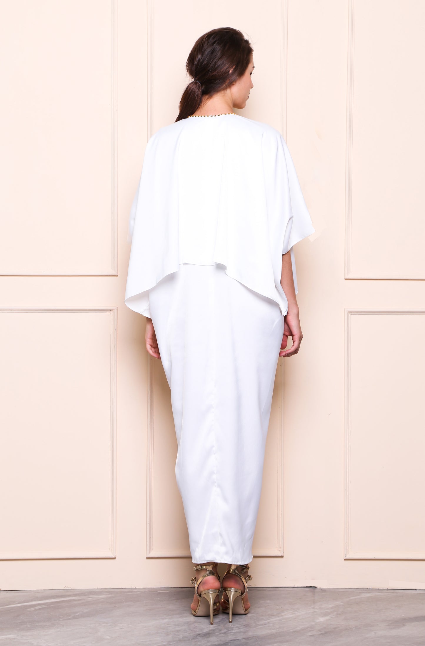 Calm - White Kaftan