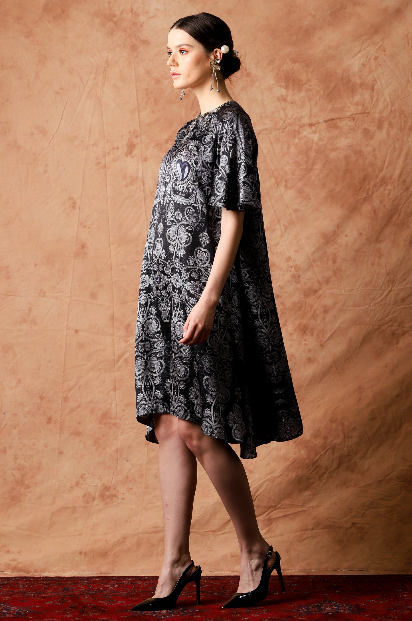 Warm - Black Diamond Midi Dress