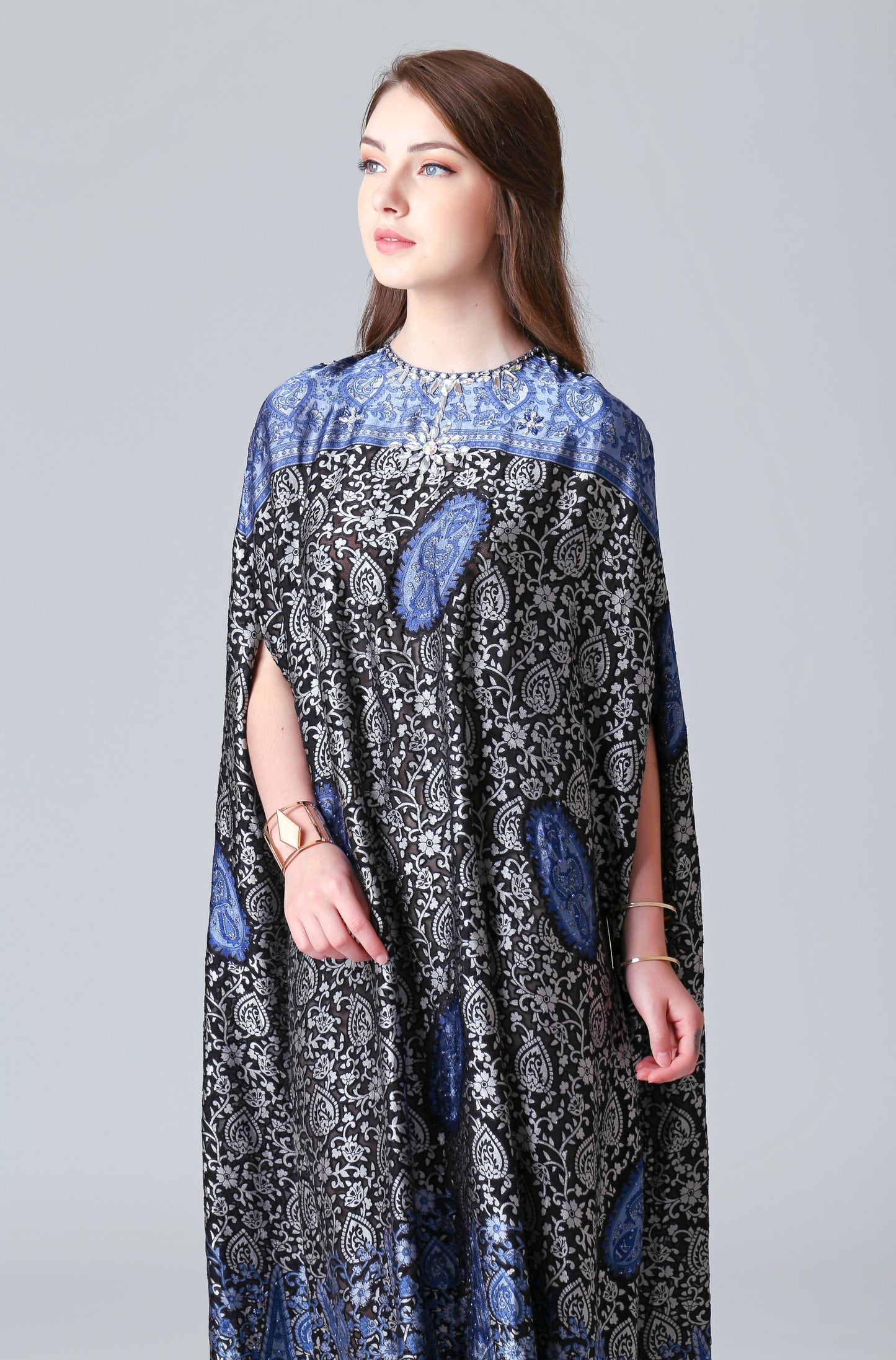 Brave - Bluish Paisley Kaftan