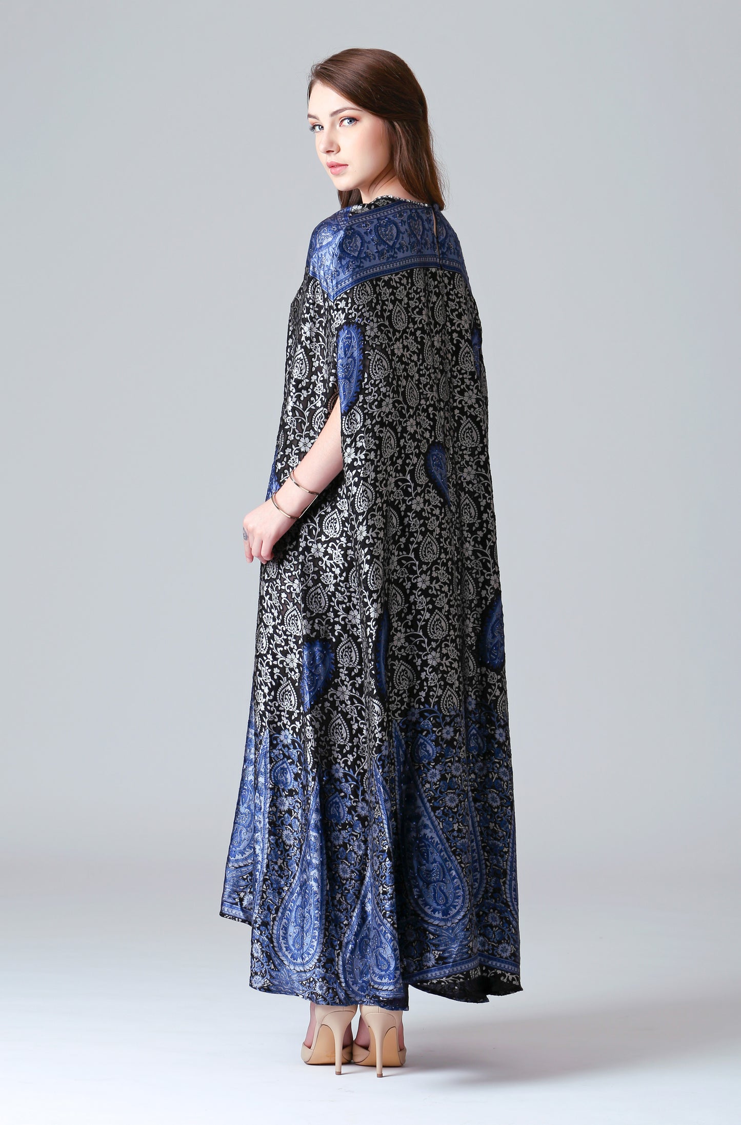 Brave - Bluish Paisley Kaftan