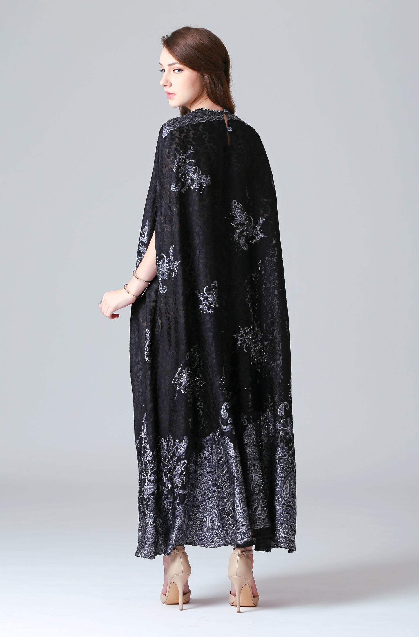 Brave - Grey Black Paisley Kaftan