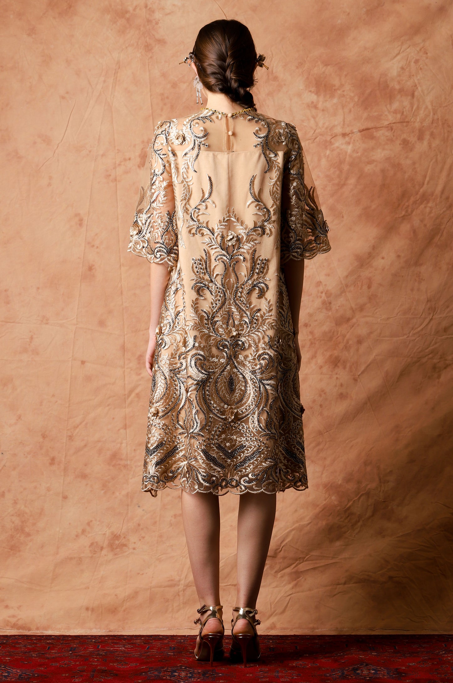 Noble - Gold Sequin Midi Dress